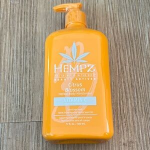 Hempz Citrus Blossom Herbal Moisturizer - Vibrant Orange